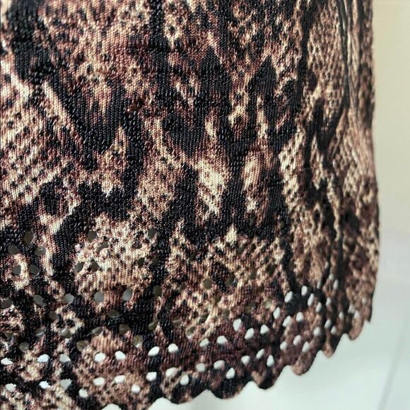 CHANCES R WOMENS SMALL TOP NWT - Picture 7 of 7